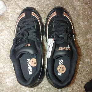 Kswiss tennis shoes